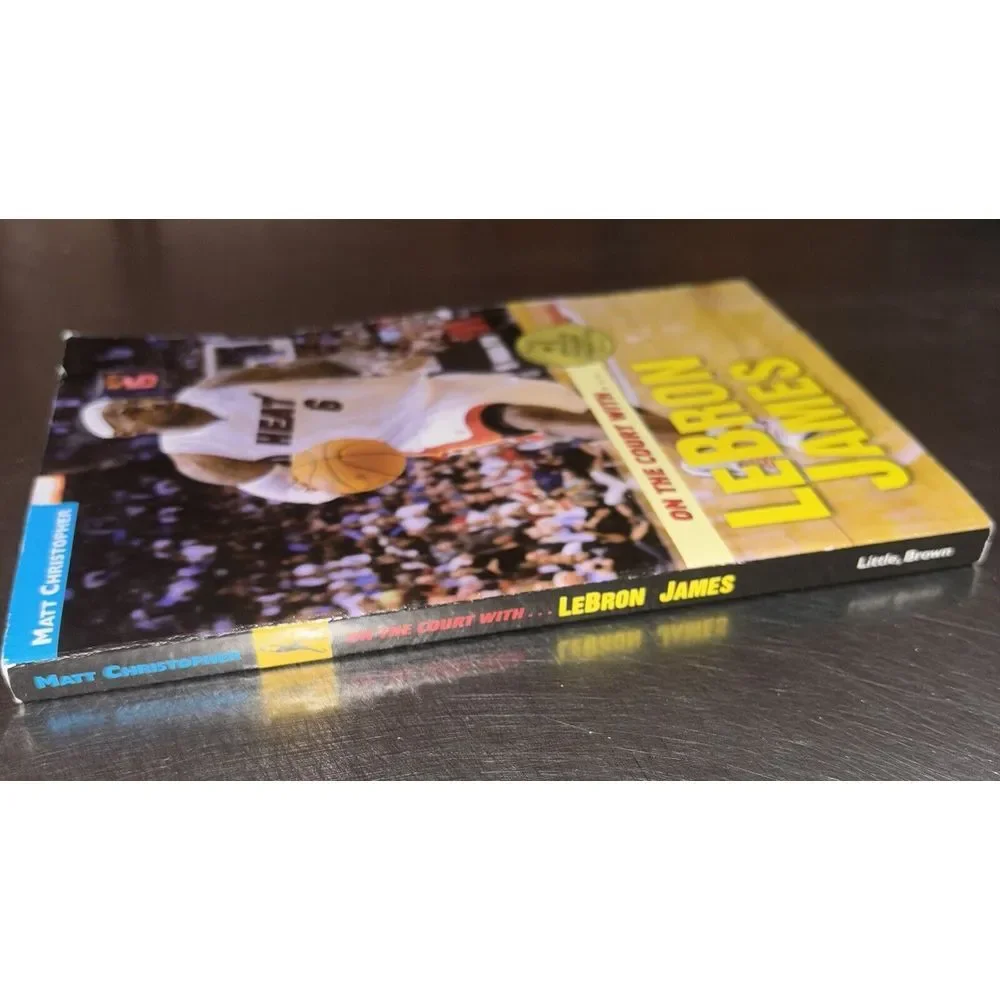 On the Court with‎ LeBron James - Paperback Youth Book By Matt Christopher
